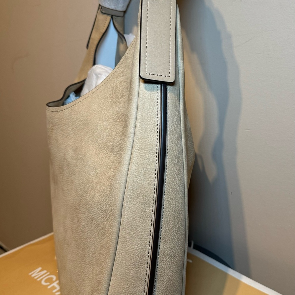 Michaell Kors Nolita Large NWT - Picture 8 of 14
